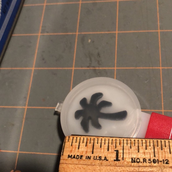 4. Sizzix Paddle Punch Positionable hand Punch dies - Picture 15 of 15